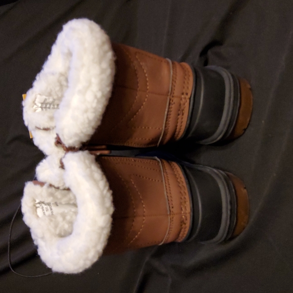 Brand New Cat & Jack Journey Winter Boots - Picture 5 of 6